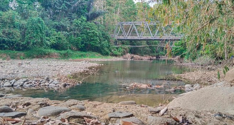 Air Sungai Cimandala Menurun, Dampak Kemarau Panjang di Pangandaran - BREAKINGON.COM